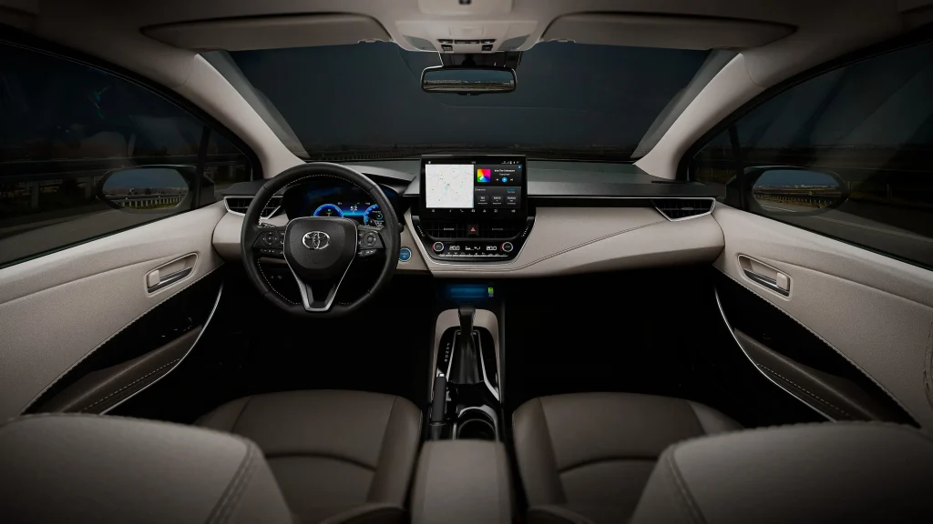 Interior do Corolla Hybrid