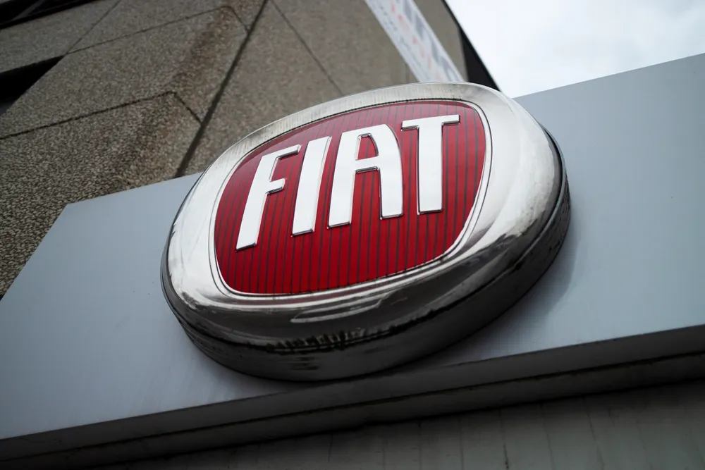 Novo Fiat Argo X: Imagem da logo da Fiat