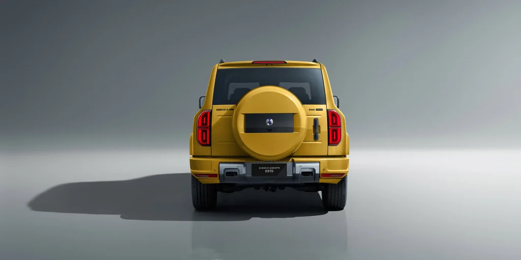 Traseira do DENZA B5