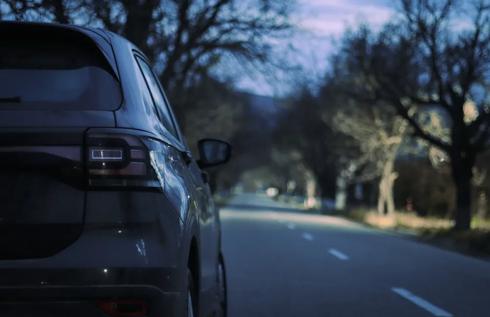 Imagem representando um carro blindado por assinatura